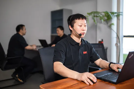 Hotline support